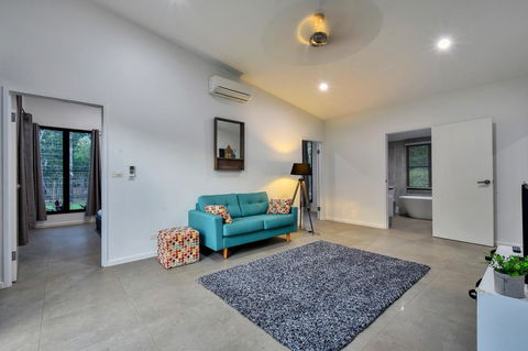 'Tropical Oasis - Darwin NT - Inverell Accommodation 15