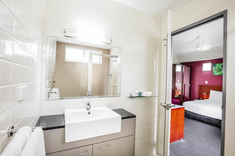 Novotel Darwin Airport - Inverell Accommodation 10