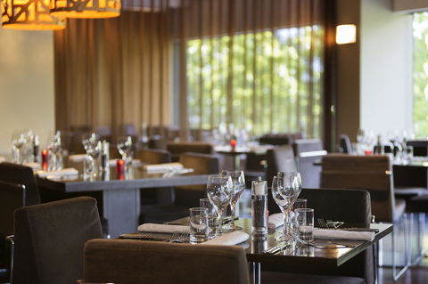 Novotel Canberra - Inverell Accommodation 12