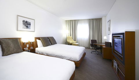 Novotel Canberra - Inverell Accommodation 19