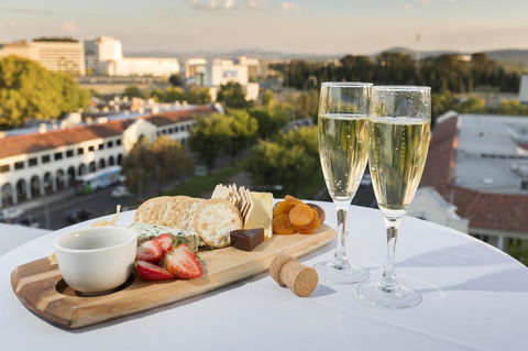 Novotel Canberra - Inverell Accommodation 36