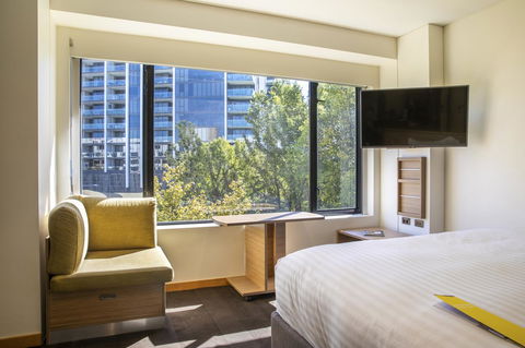 Crowne Plaza Canberra, An IHG Hotel - Inverell Accommodation 14