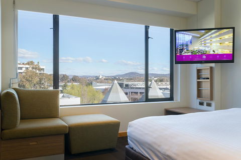 Crowne Plaza Canberra, An IHG Hotel - Inverell Accommodation 19