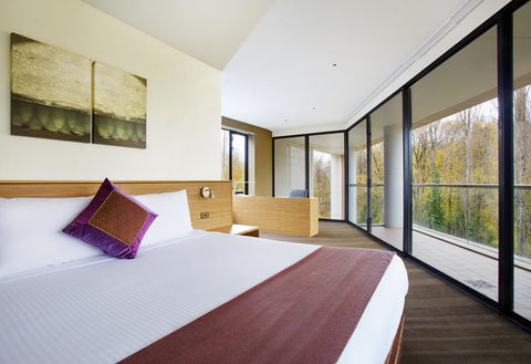 Crowne Plaza Canberra, An IHG Hotel - Inverell Accommodation 43