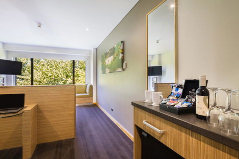 Crowne Plaza Canberra, An IHG Hotel - Inverell Accommodation 42