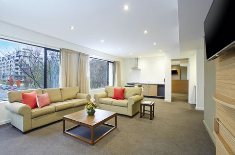 Crowne Plaza Canberra, An IHG Hotel - Inverell Accommodation 11