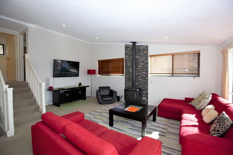 Boronia 2/30 Nettin Circuit - Inverell Accommodation 1