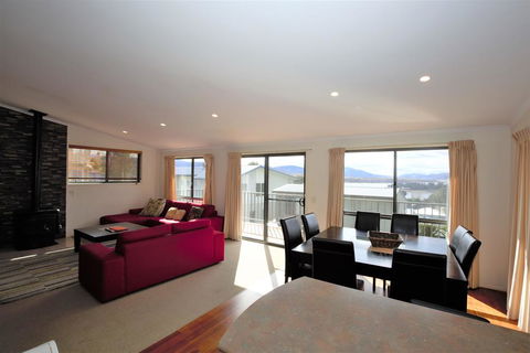 Boronia 2/30 Nettin Circuit - Inverell Accommodation 2