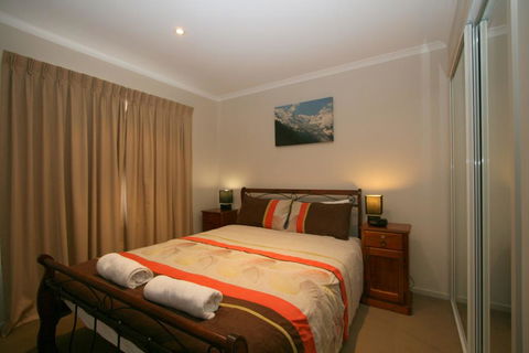 Boronia 4/30 Nettin Circuit - Inverell Accommodation 2