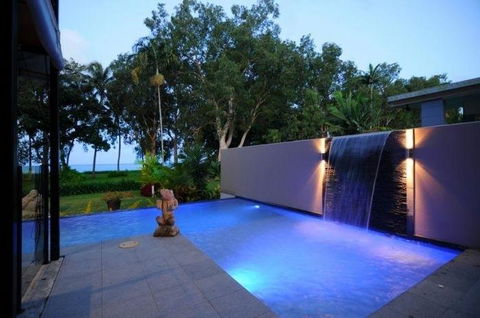 Bramston Beach - Luxury Holiday House - Inverell Accommodation 3