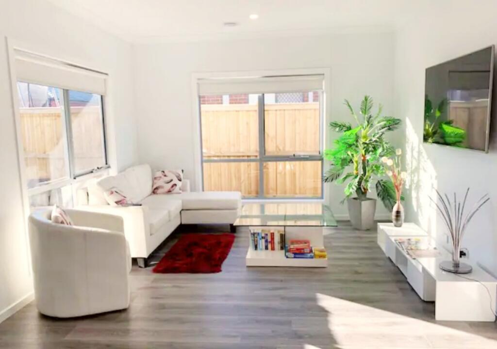 South Yelbeni ACT Inverell Accommodation