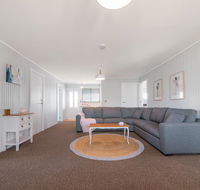 Bridport Holiday House - Inverell Accommodation