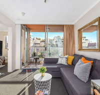 Bright Central Pad with Rooftop Pool Gym  Parking - Inverell Accommodation