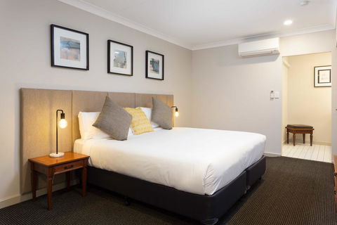 Brisbane International Virginia - Inverell Accommodation 2