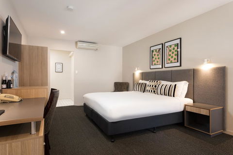 Brisbane International Virginia - Inverell Accommodation 1