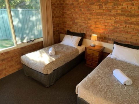 Broadford Sugarloaf Motel - Inverell Accommodation 1