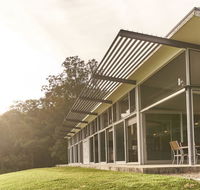 Bundaleer - Architect designed stunning views - Inverell Accommodation
