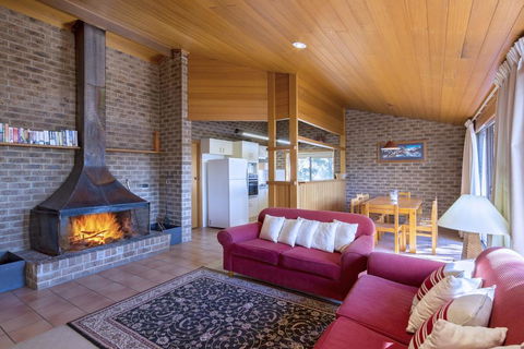 Bundilla 4- Townhouse With Wifi - Inverell Accommodation 0