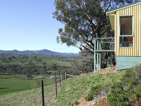 Burnt Creek Cottages - Inverell Accommodation 0