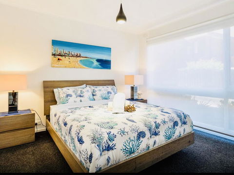 By The Beach - Inverell Accommodation 3
