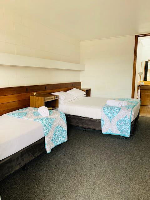 Caledonian Hotel Motel - Inverell Accommodation 3
