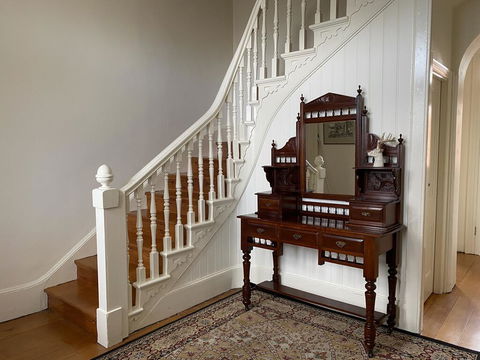 Campbell House - Inverell Accommodation 3
