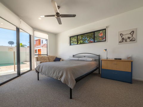 Campbell St, 11 Moffat Beach - Inverell Accommodation 1