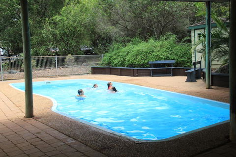 Capricorn Caves - Inverell Accommodation 3