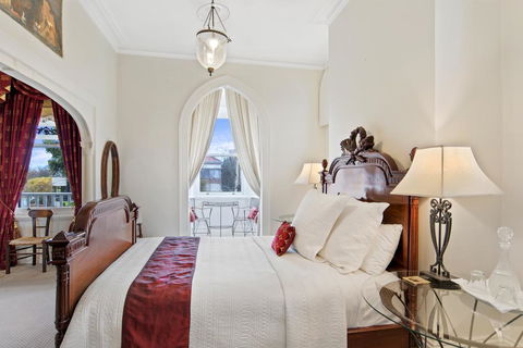 Captains Retreat Apartments And Cottages - Inverell Accommodation 1