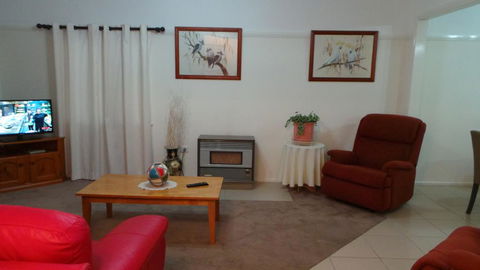 Casa Bella - Inverell Accommodation 1