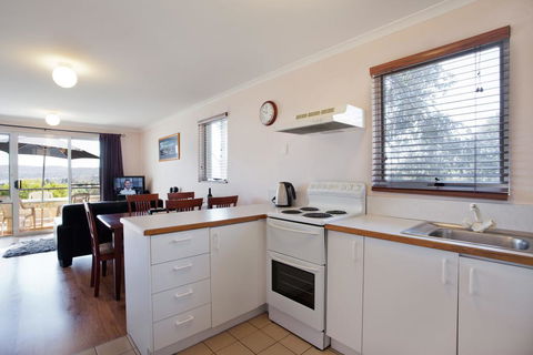 Cascades 13/3 Kurrajong Street - Inverell Accommodation 3