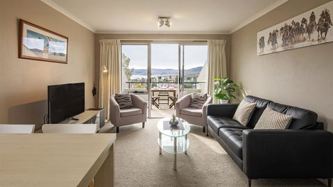 Cascades 18/3 Kurrajong Street - Inverell Accommodation 0