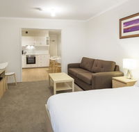 Cascades 3 Well Appointed and Central location - Inverell Accommodation