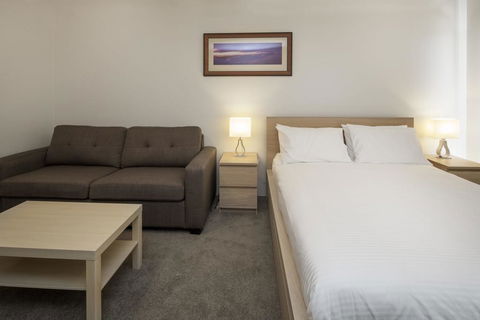 Cascades 3 Well Appointed And Central Location - Inverell Accommodation 3