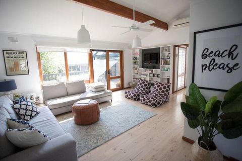 CASTAWAY - Inverell Accommodation 1