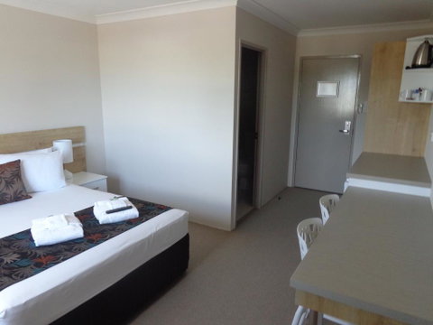 Castle Crest Motel - Inverell Accommodation 2