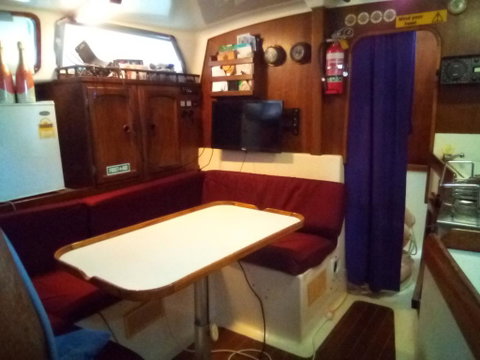 Casual Fare Sailing Charters Townsville - Ocean Living - Cruise - Inverell Accommodation 0
