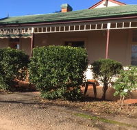 Catania Cottage  Farmhouse - Inverell Accommodation