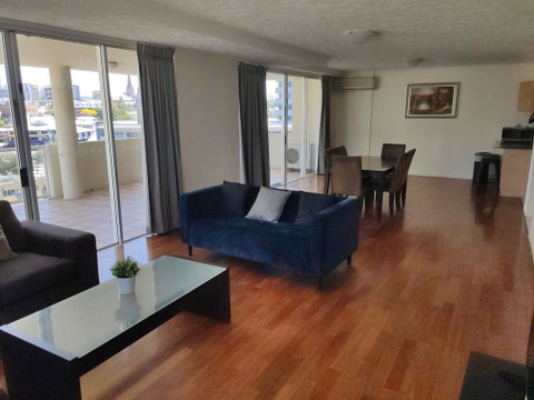 Cathedral Place - Inverell Accommodation 2