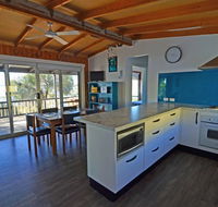 CDC-625 Beach House - Inverell Accommodation