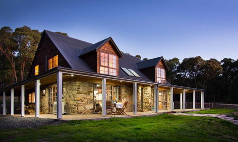Cedar And Stone - Inverell Accommodation 0