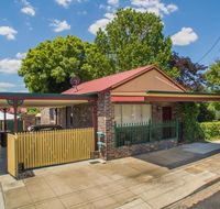 Central Armidale 2-Bedroom Apartment - Inverell Accommodation