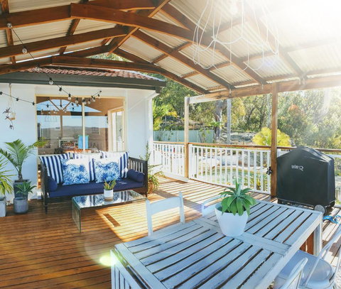 Central Coast Getaway 4B Family Holiday Home - Inverell Accommodation 3
