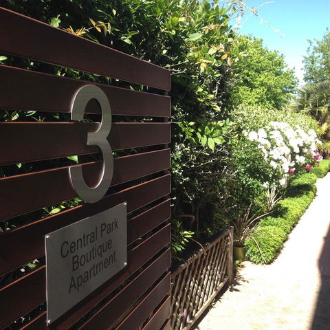 Central Park Boutique Apartment - Inverell Accommodation 3