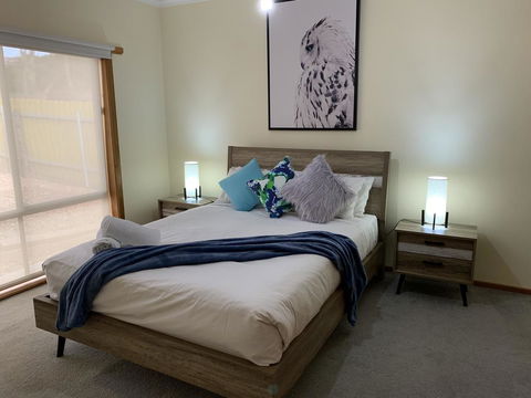 Chateau N'Ville - Inverell Accommodation 0