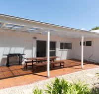 Classic Beach House in Rye - Inverell Accommodation