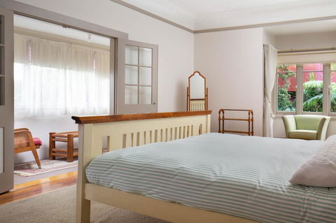 Classic Bungalow - Inverell Accommodation 1
