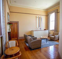 Clocktower Suites - Inverell Accommodation