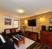 Close To The Main Surf Beach - Inverell Accommodation