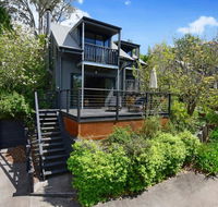 Cloudsong Chalet 1 - Close to the village centre - Inverell Accommodation